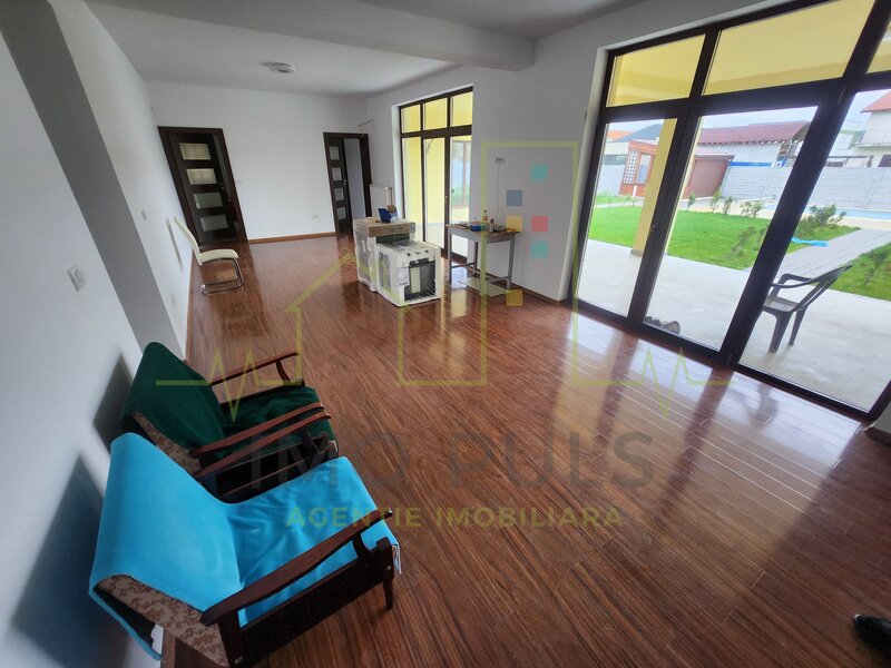 Casa Individuala. Piscina. 2 Garaje. Timisoara